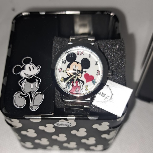 NEW in Collectors Tin Box - Mickey Mouse Watch with heart Stainless Band - Picture 1 of 6
